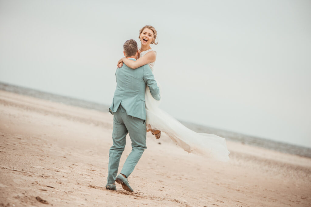 Trouwen op het strand van Texel